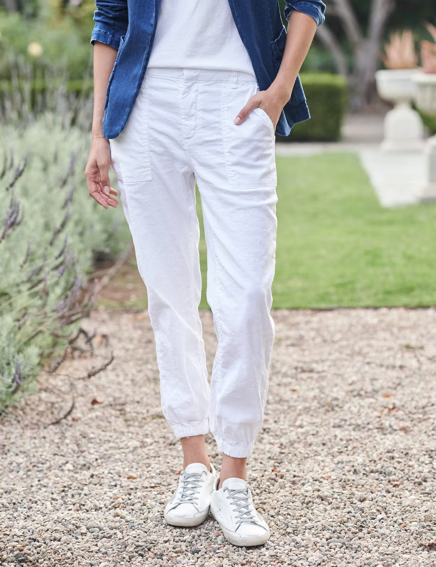 White on sale linen jogger