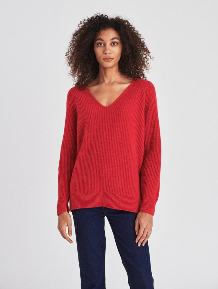 White + Warren - Cashmere Ribbed V Neck Sweater in Auburn Red