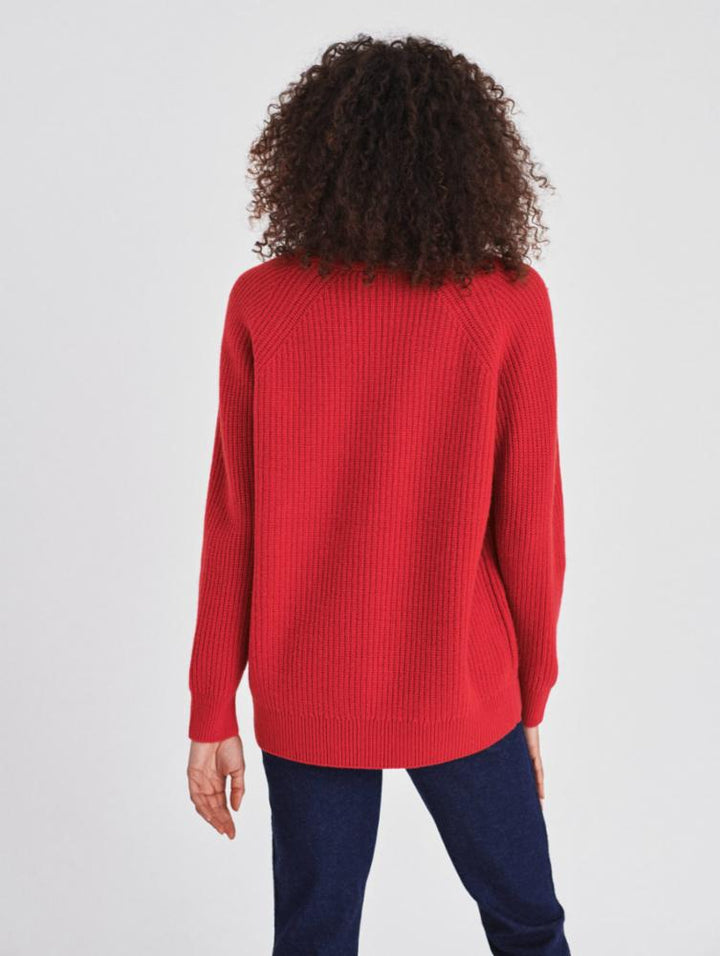 White + Warren - Cashmere Ribbed V Neck Sweater in Auburn Red