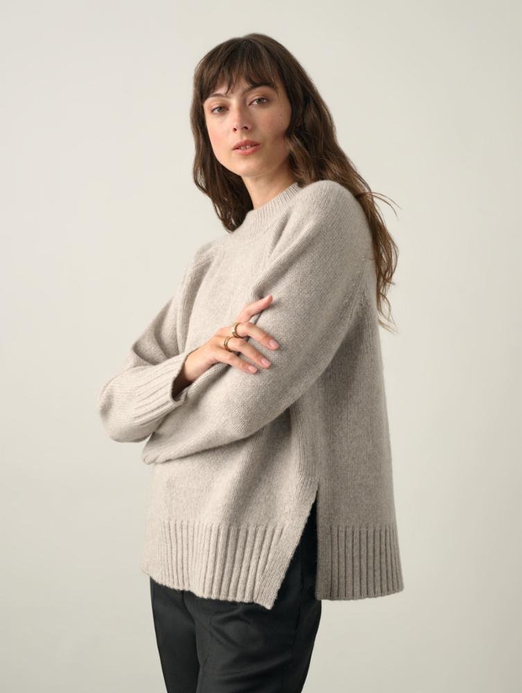 White + Warren - Lofty Cashmere Blend Marled Crewneck In Light Grey Marl