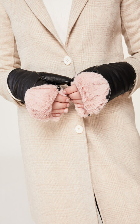 Soia Kyo Betrice Leather Mittens in Black