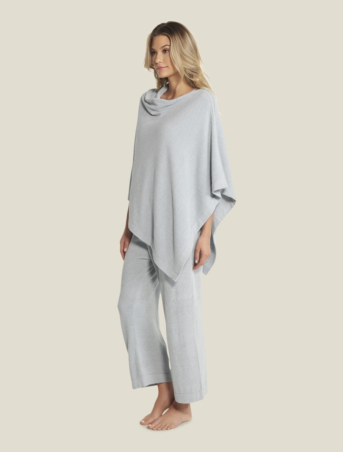 Barefoot Dreams CozyChic store Ultra Lite Weekend Poncho