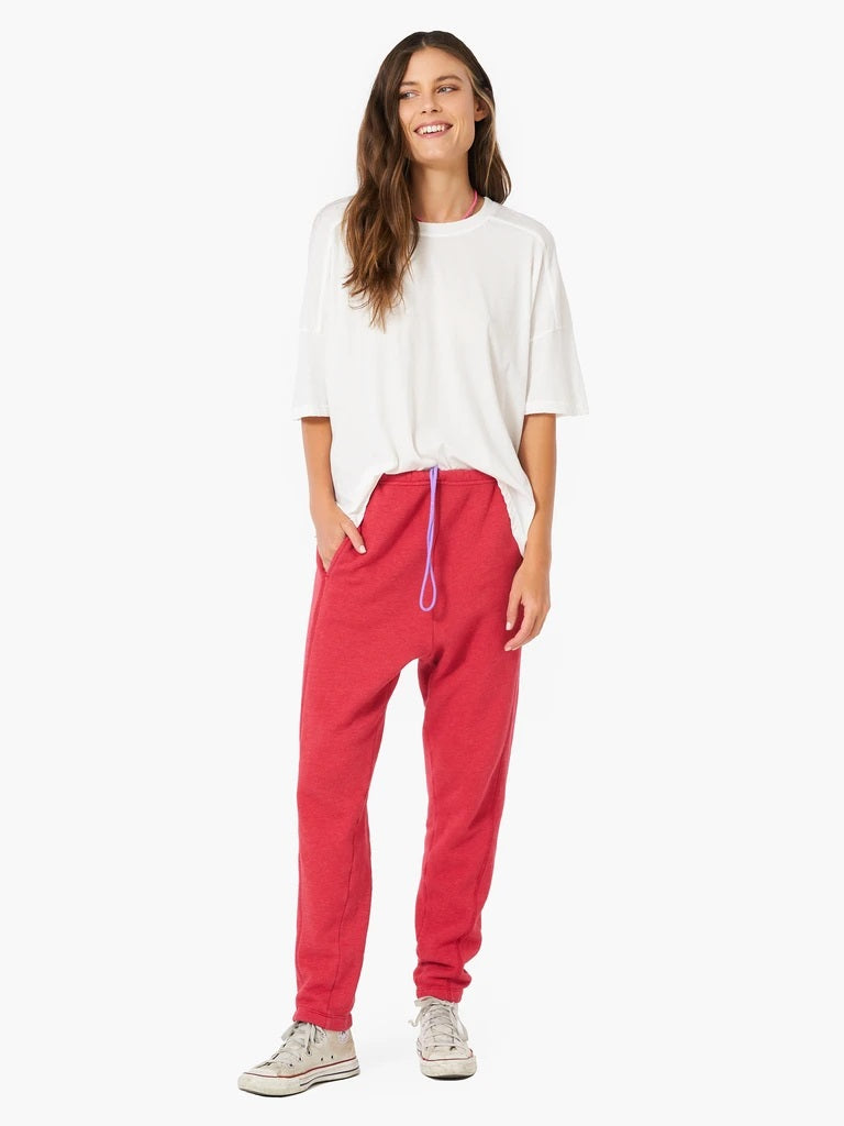 Xirena - Crosby Sweatpant in Faded Red