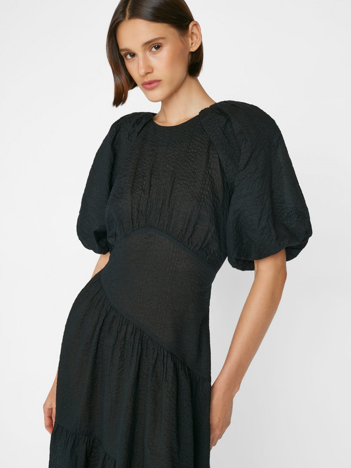 Frame - Gathered Seam Puff Sleeve Dress in Noir