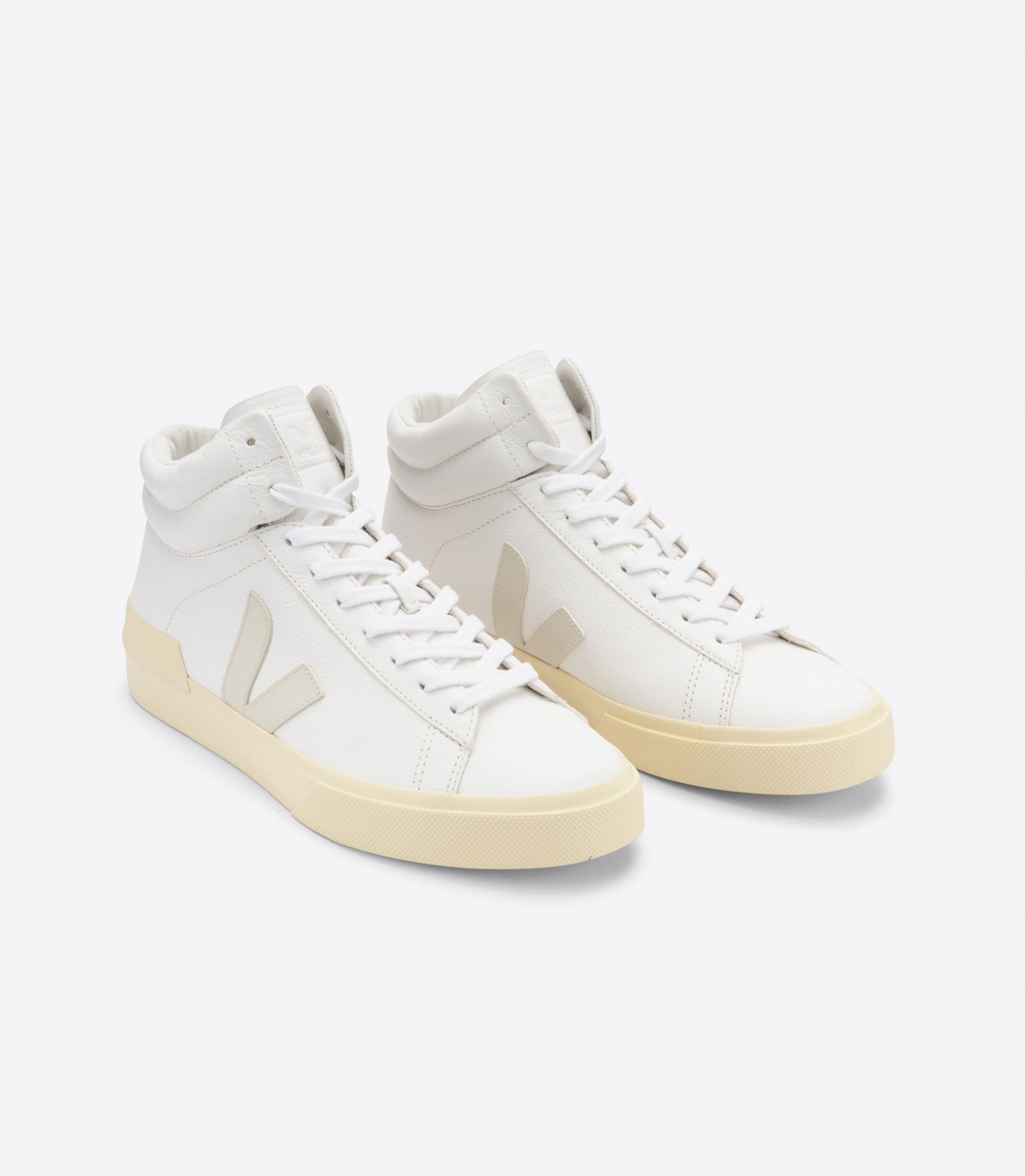 Veja - Minotaur Chromefree Leather in White Pierre Butter