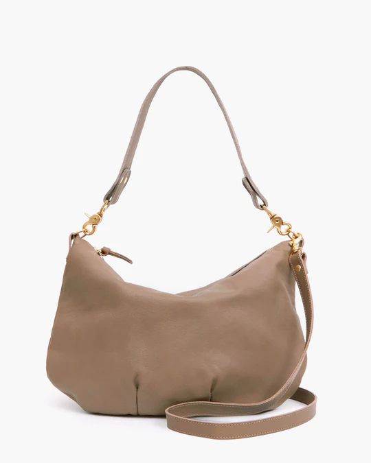 Clare V - Moyen Messenger in Taupe Mousse